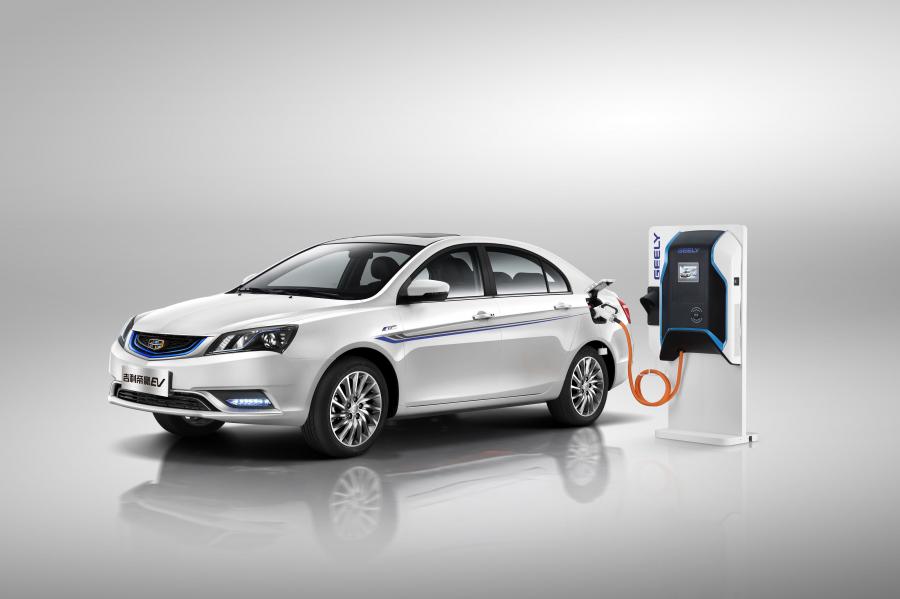  Geely Emgrand EV 2015 года  (фото 24 из 30)